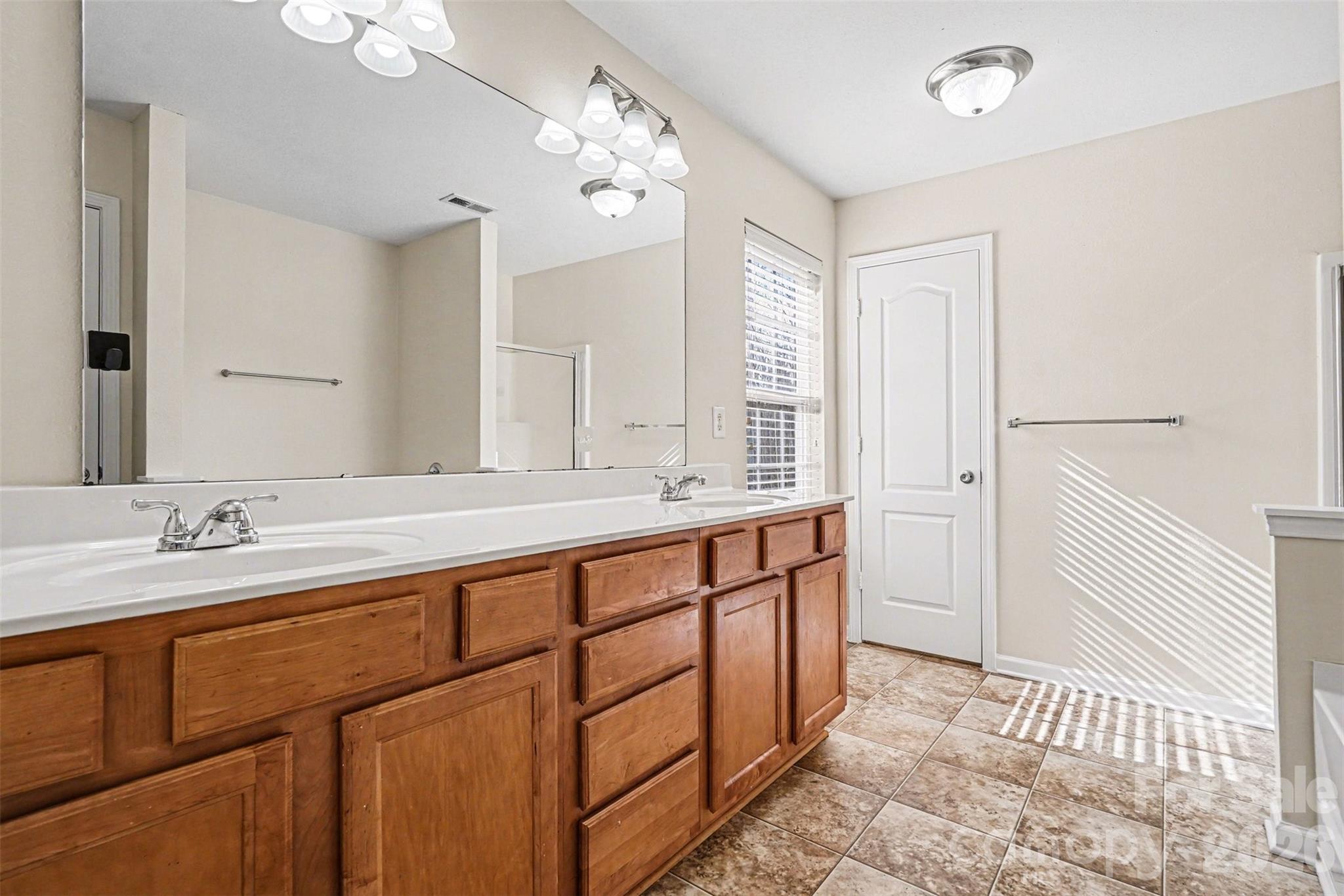 Leslie Brooke - Residential