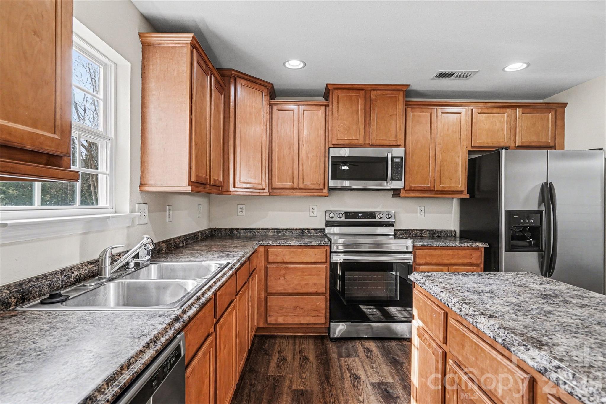 Leslie Brooke - Residential