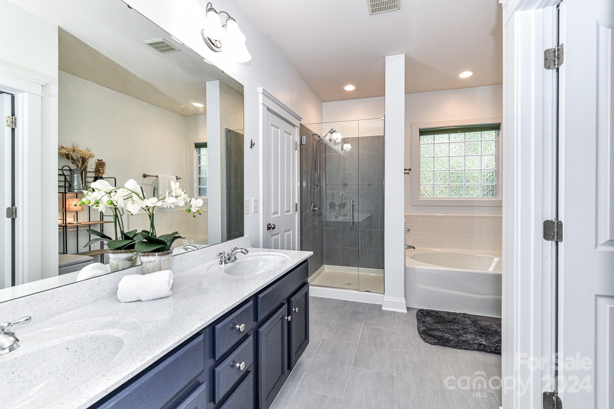 Lake Shore - Residential