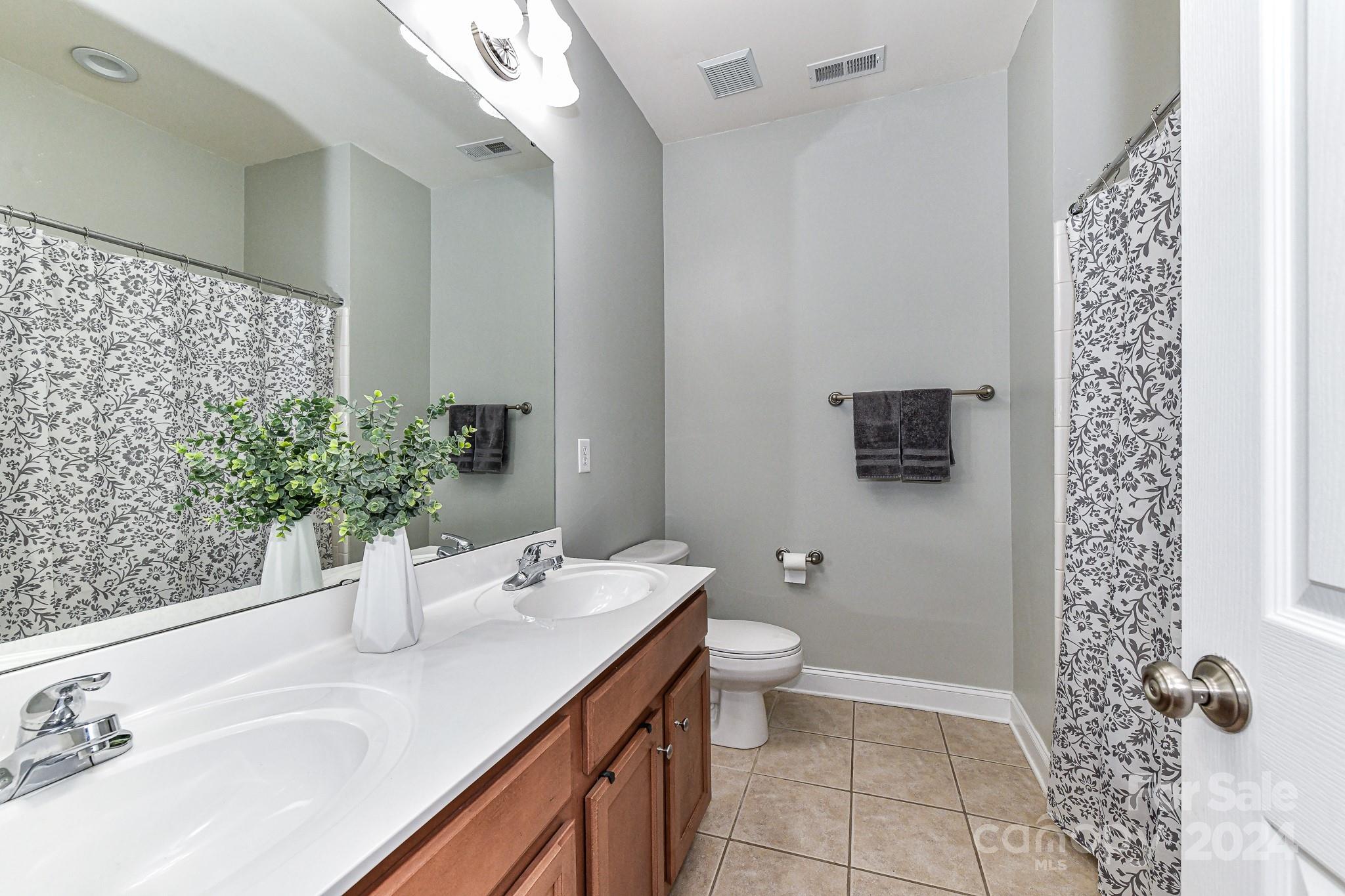 Lake Shore - Residential