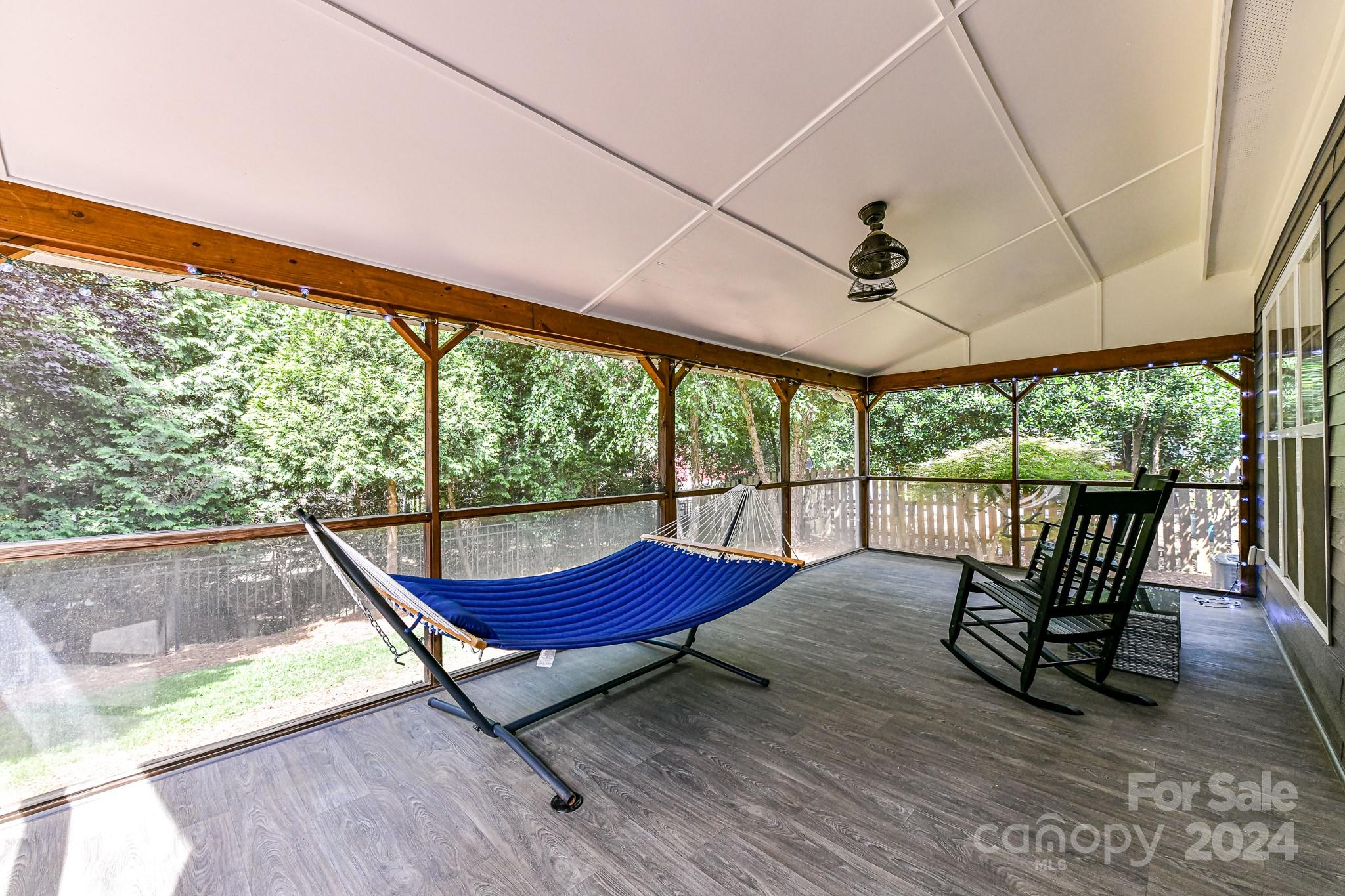 Lake Shore - Residential