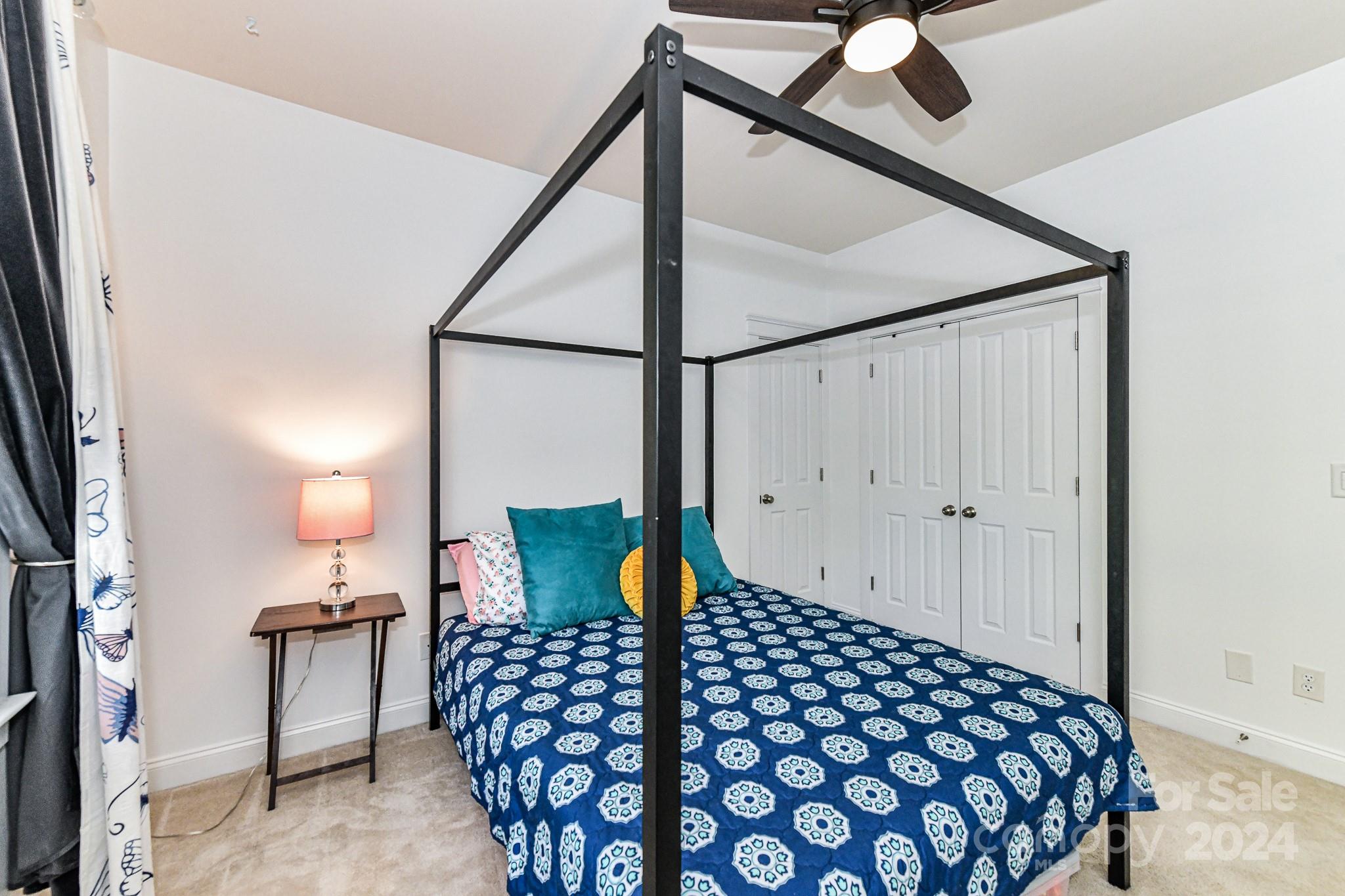 Lake Shore - Residential