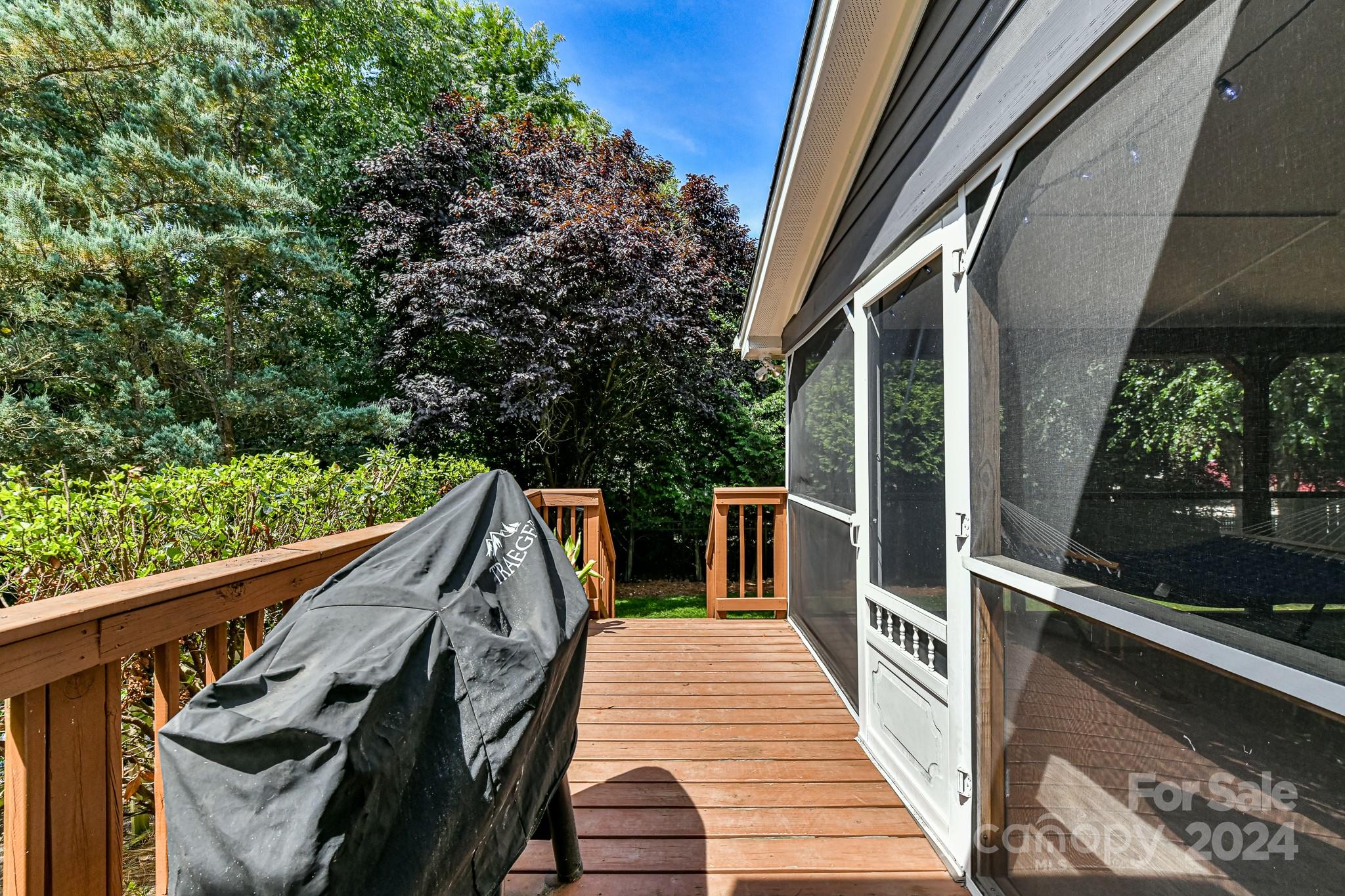 Lake Shore - Residential