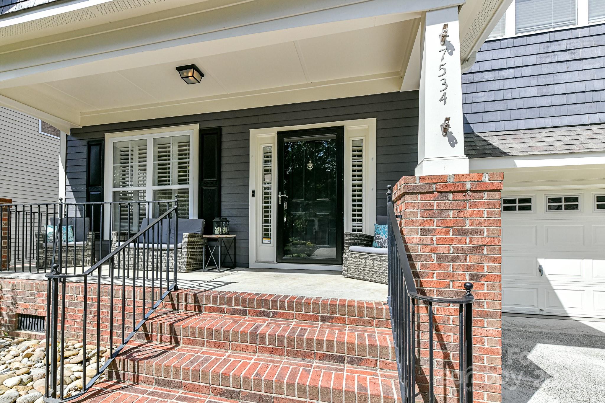 Lake Shore - Residential