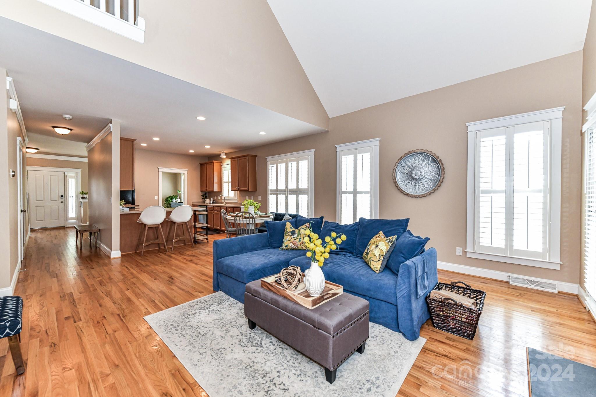 Lake Shore - Residential