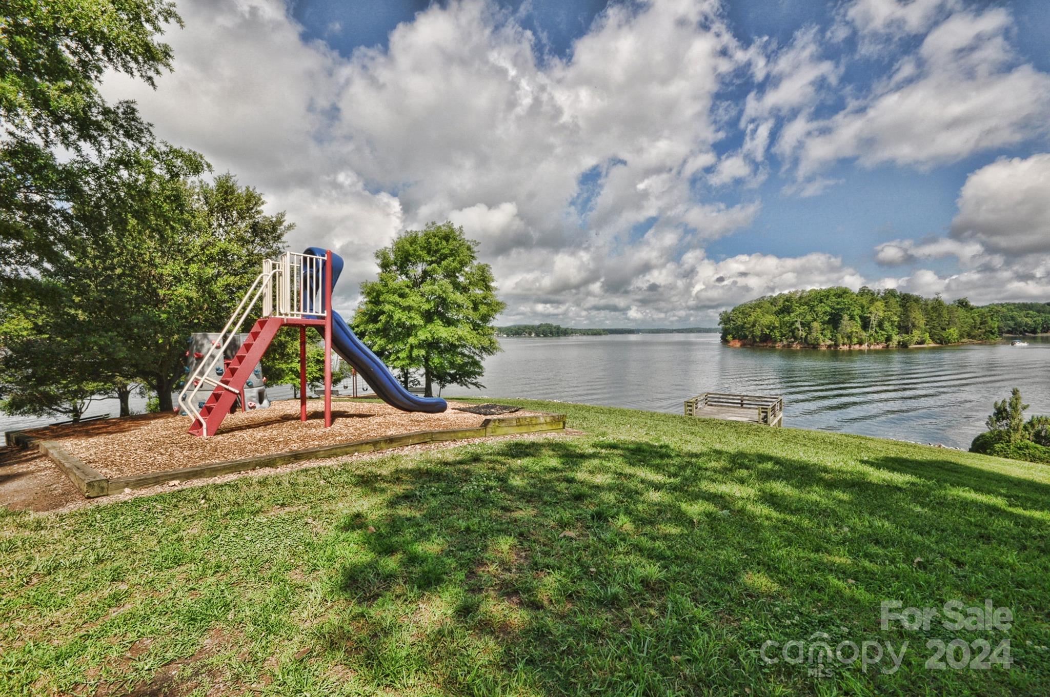 Lake Shore - Residential