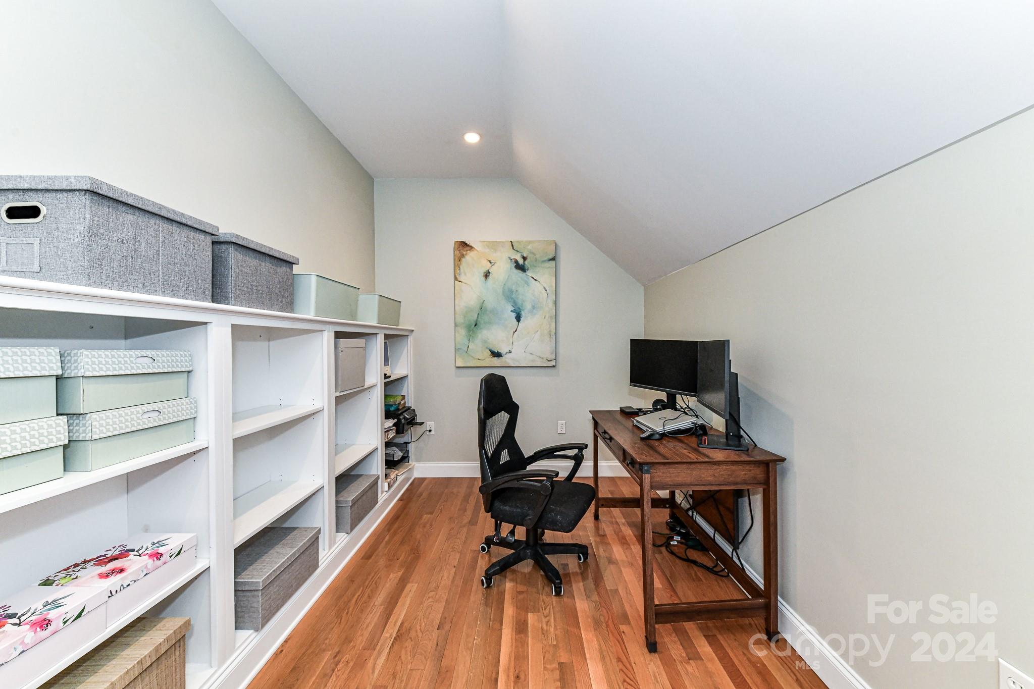 Lake Shore - Residential