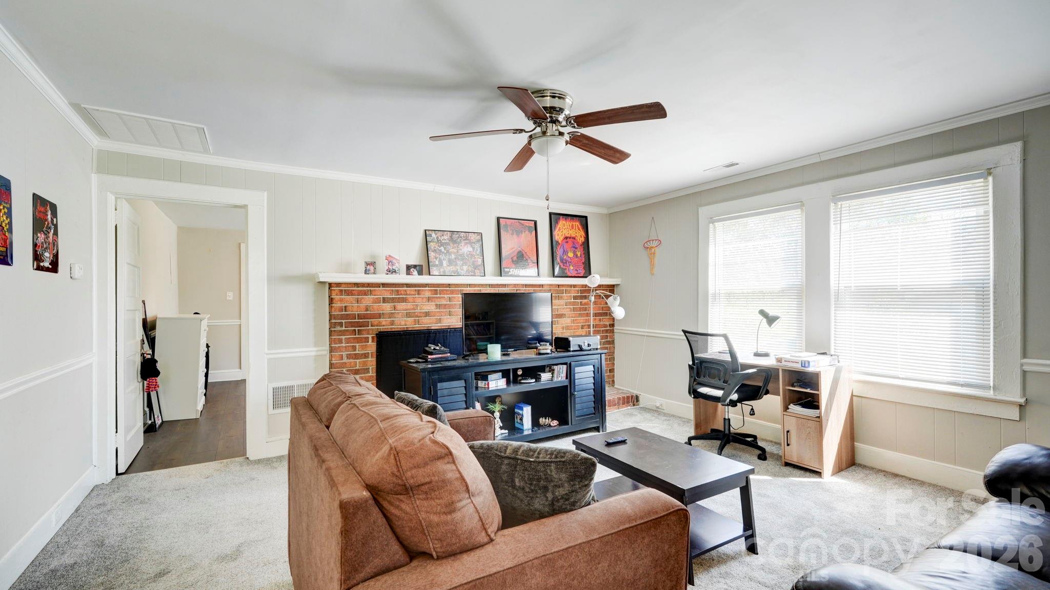 312 & 314 W Charlotte Avenue