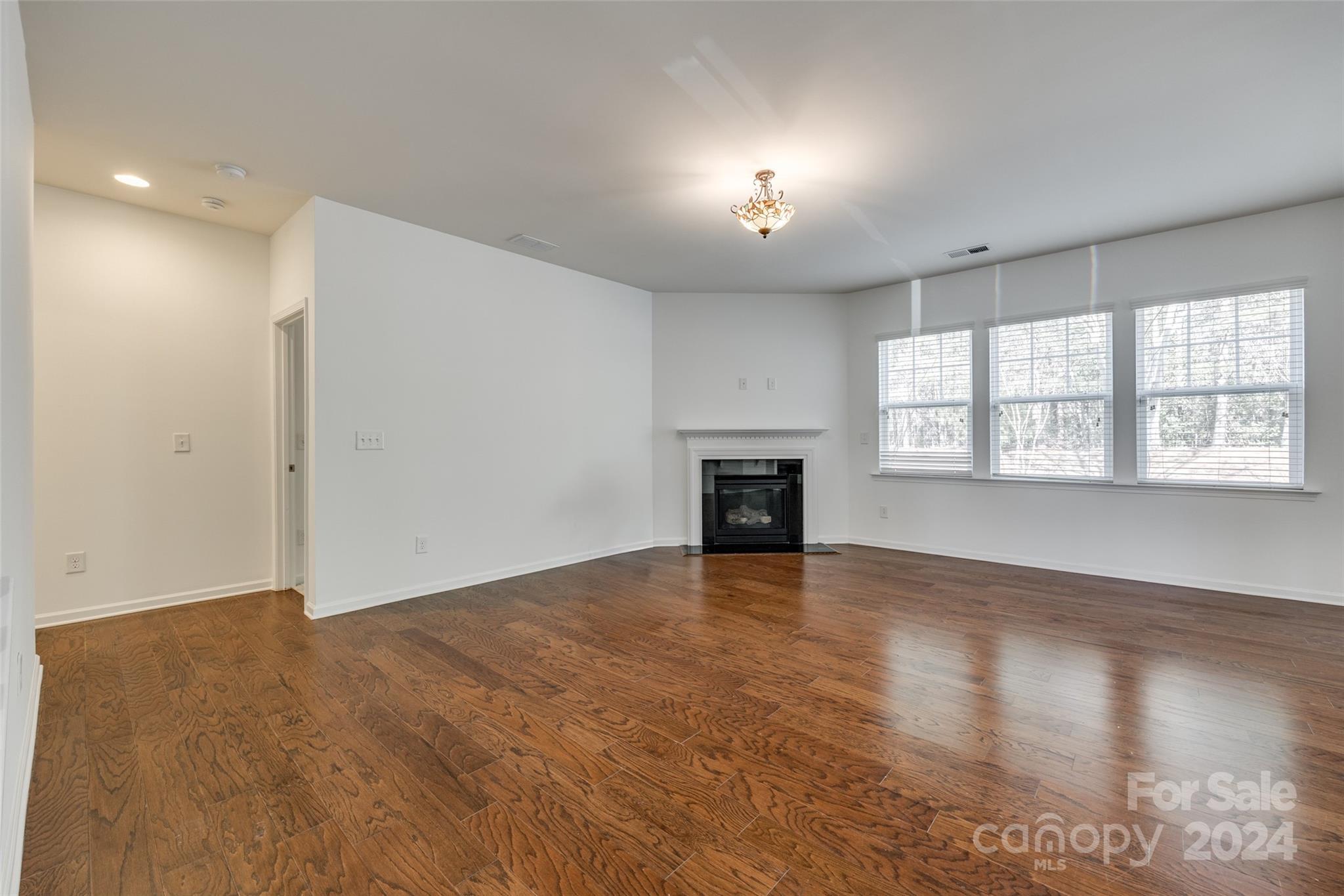 Almond Glen - Residential