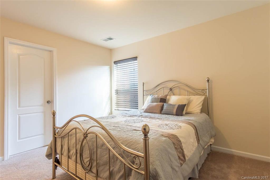 Fullerton Place - Residential