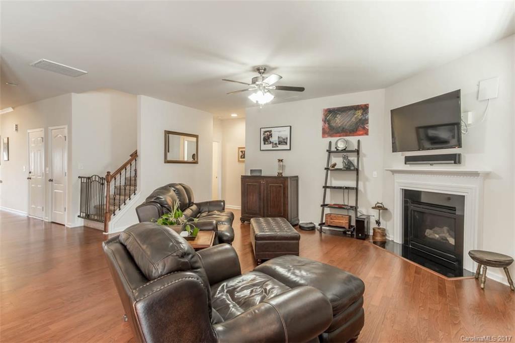 Fullerton Place - Residential