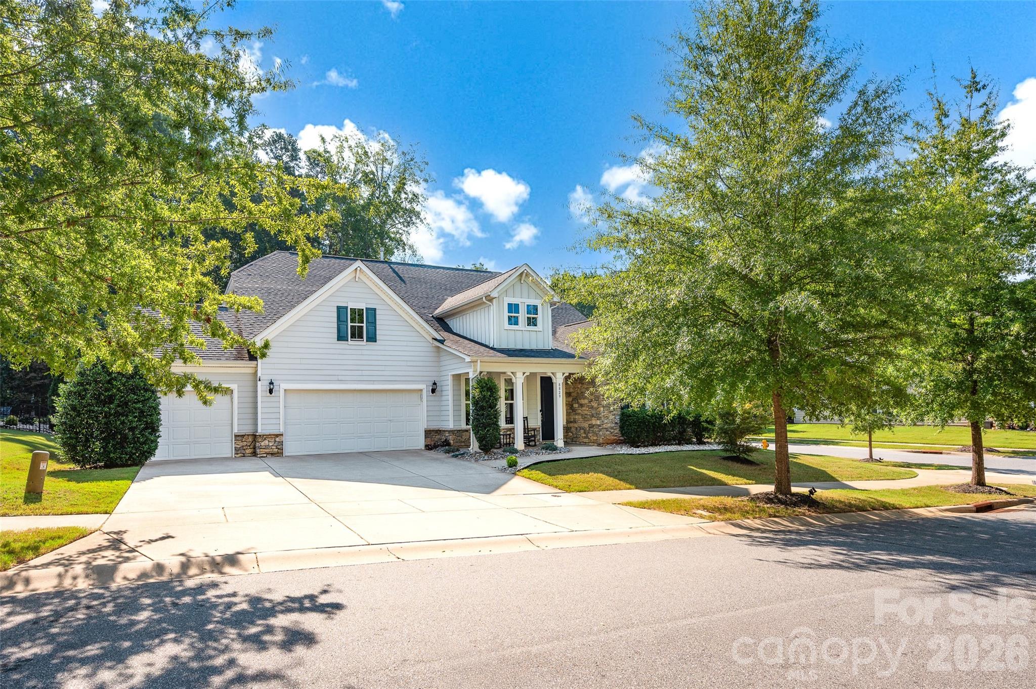 8829 Bur Lane