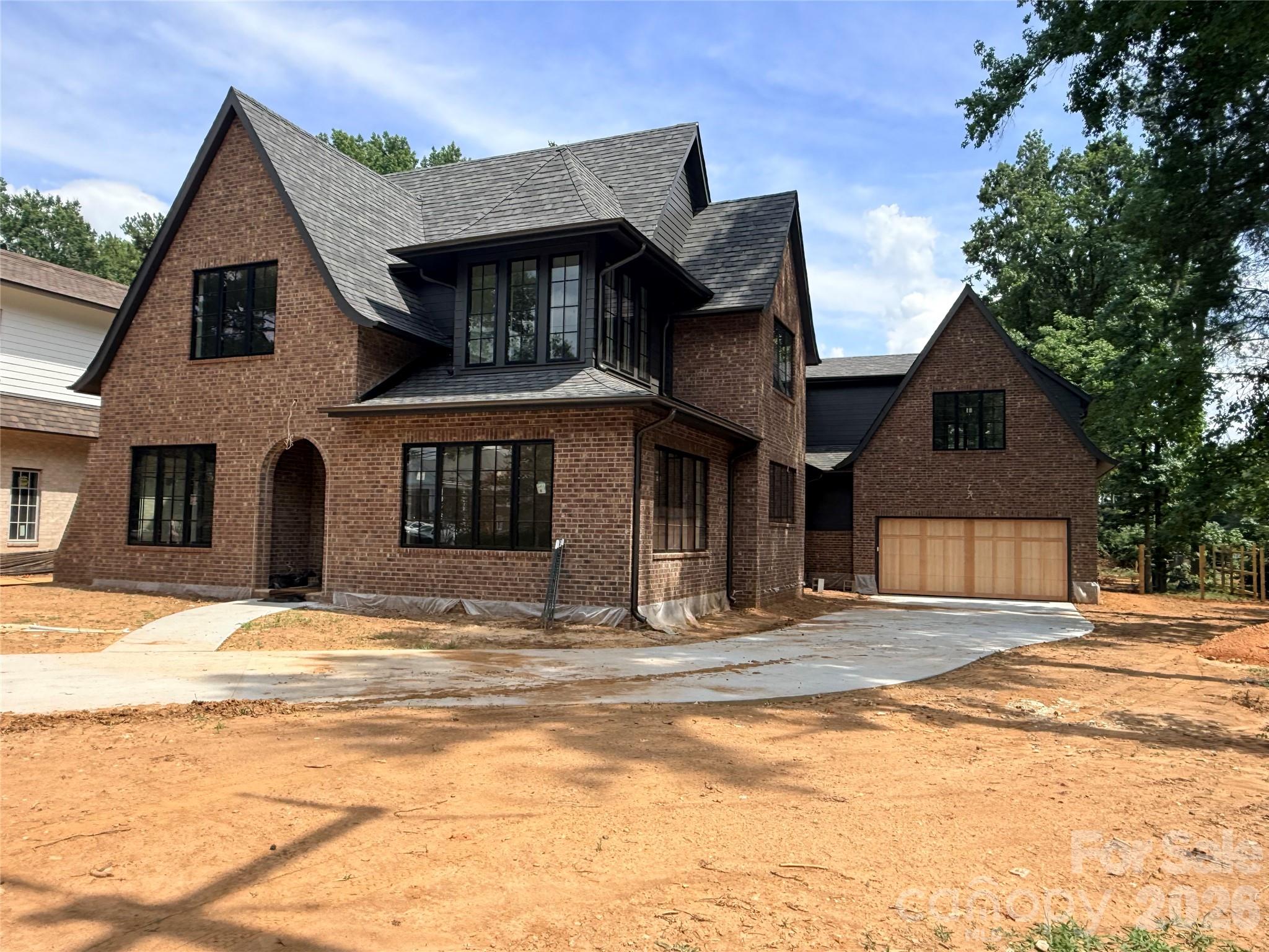 106 Hunter Lane