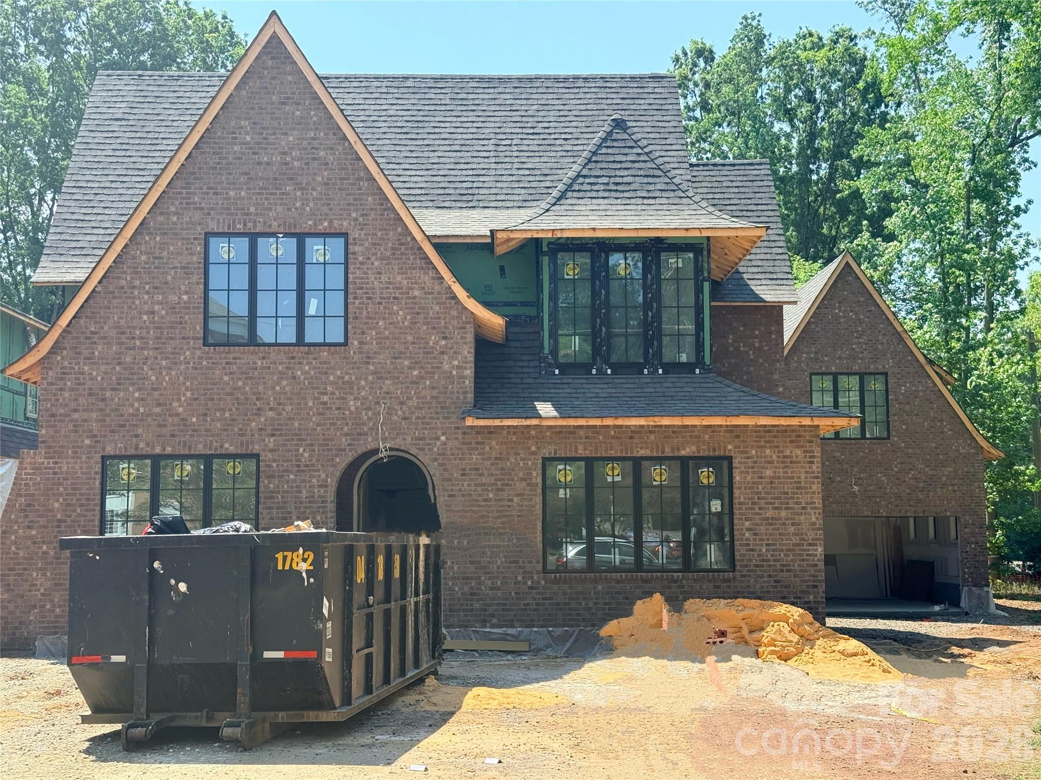 106 Hunter Lane