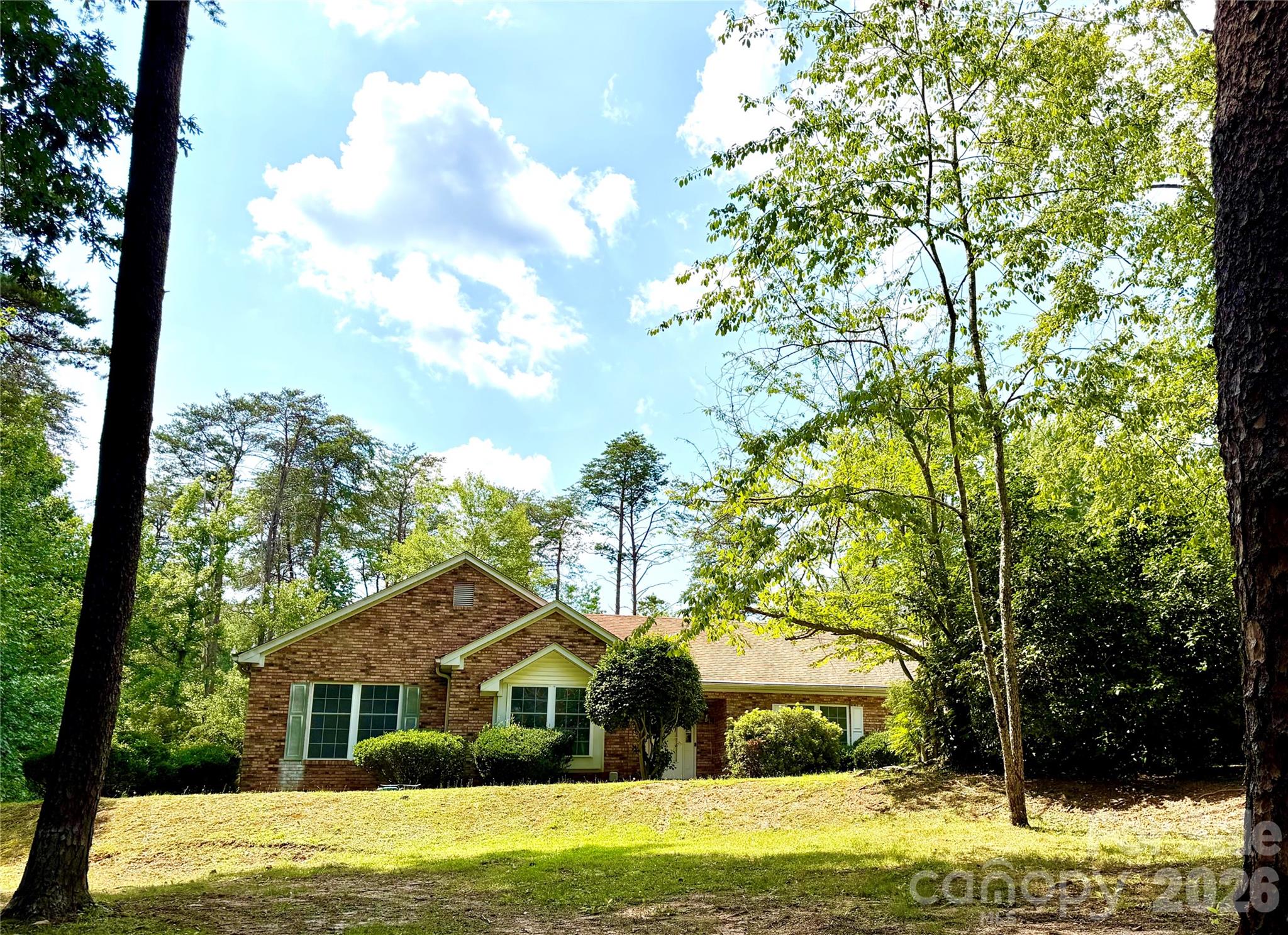 2000 Golf Course Road