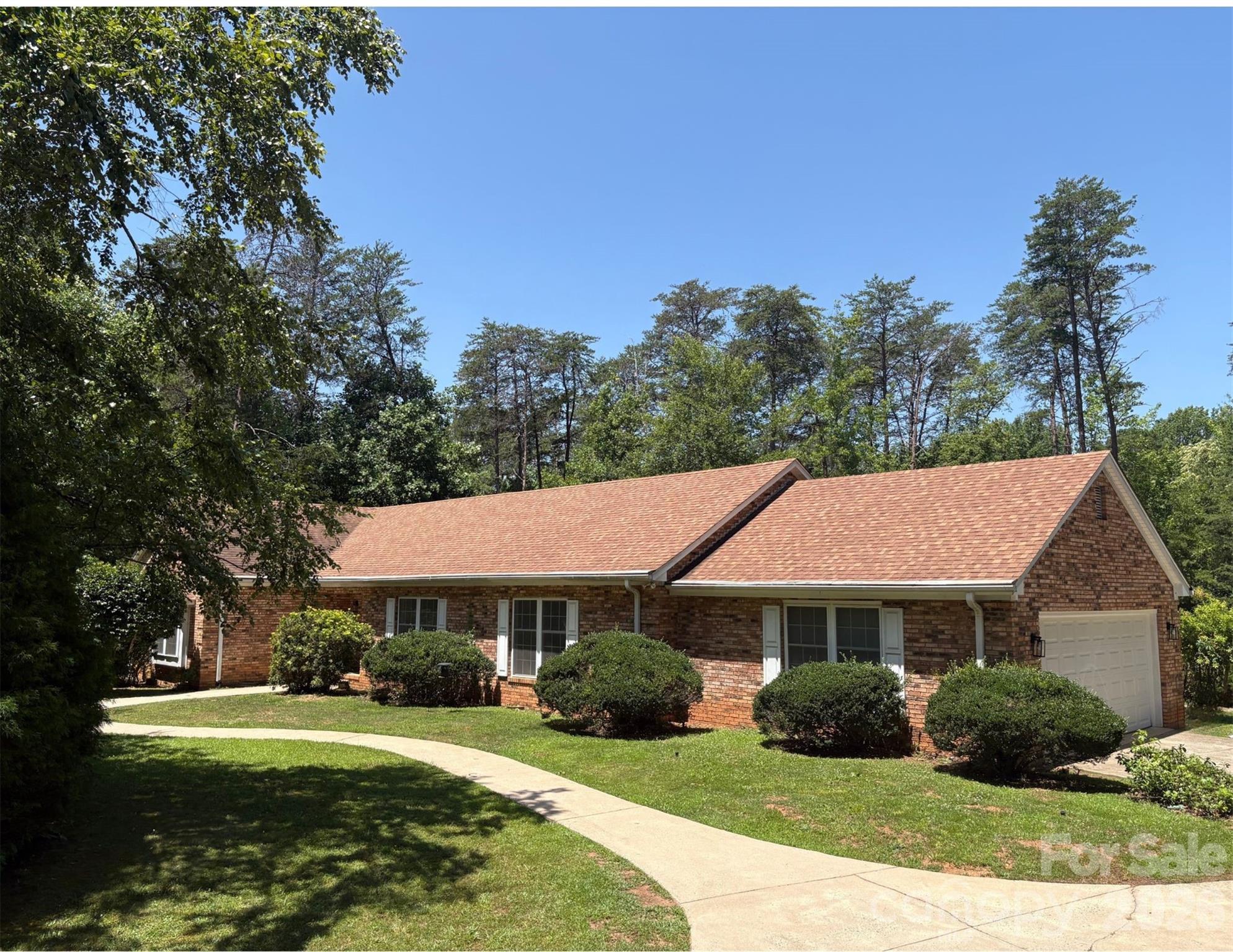 2000 Golf Course Road