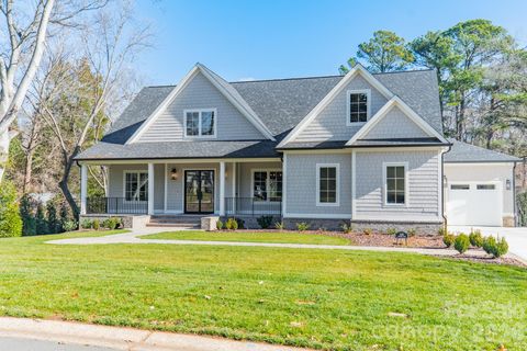 Photo of 3319 Gresham Place, Charlotte, NC 28211 (MLS # 4334130)