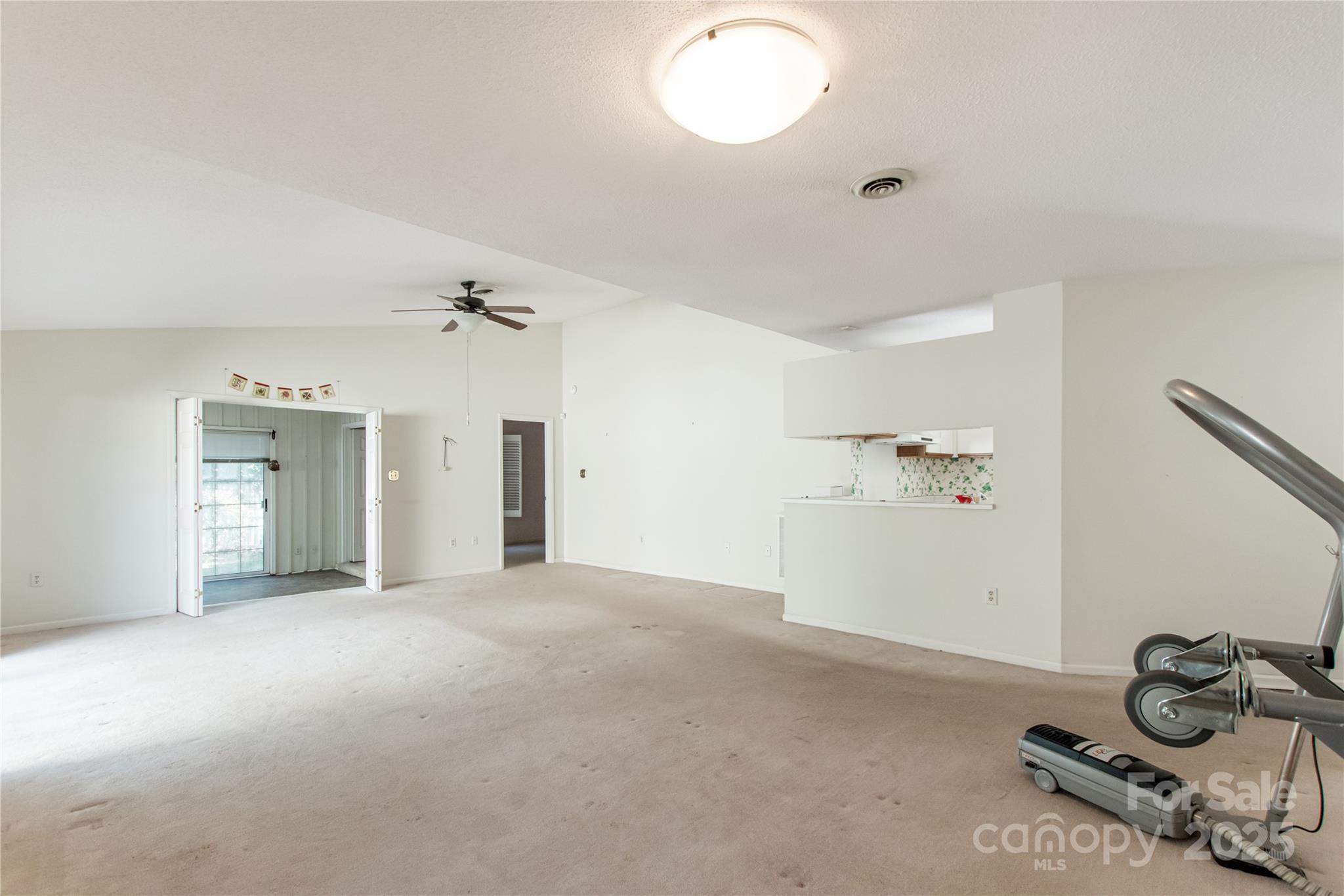 657 Heathridge Road