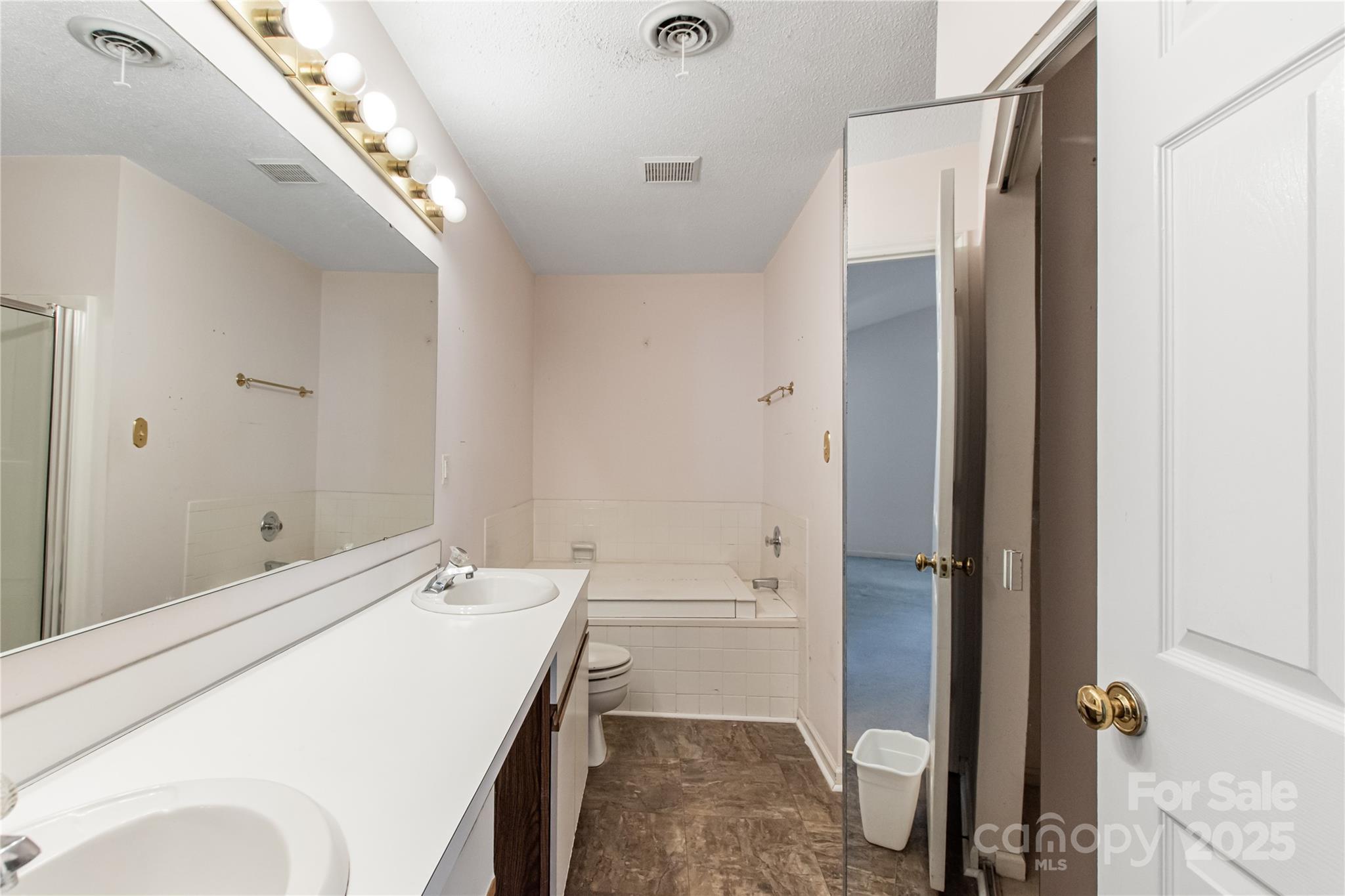 Heathridge - Residential