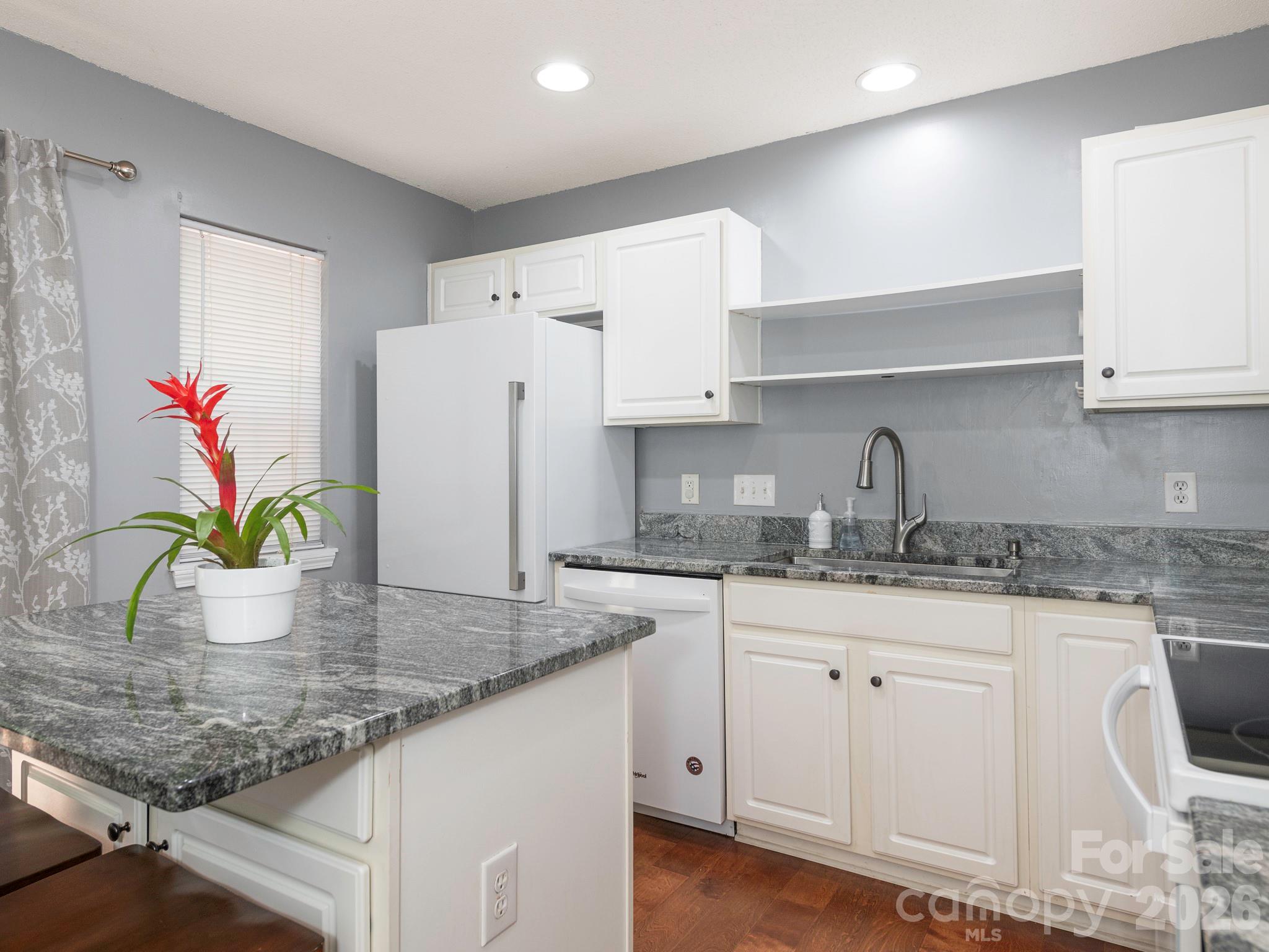 Lexington Commons - Residential