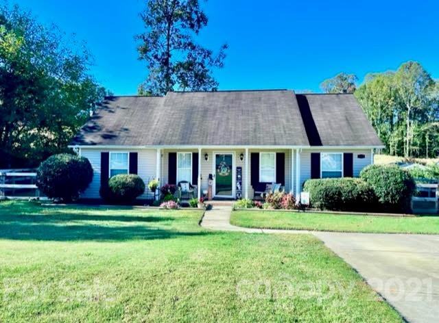 Photo 1 of 18 — 121 Gilcrest Lane, Troutman, NC 28166