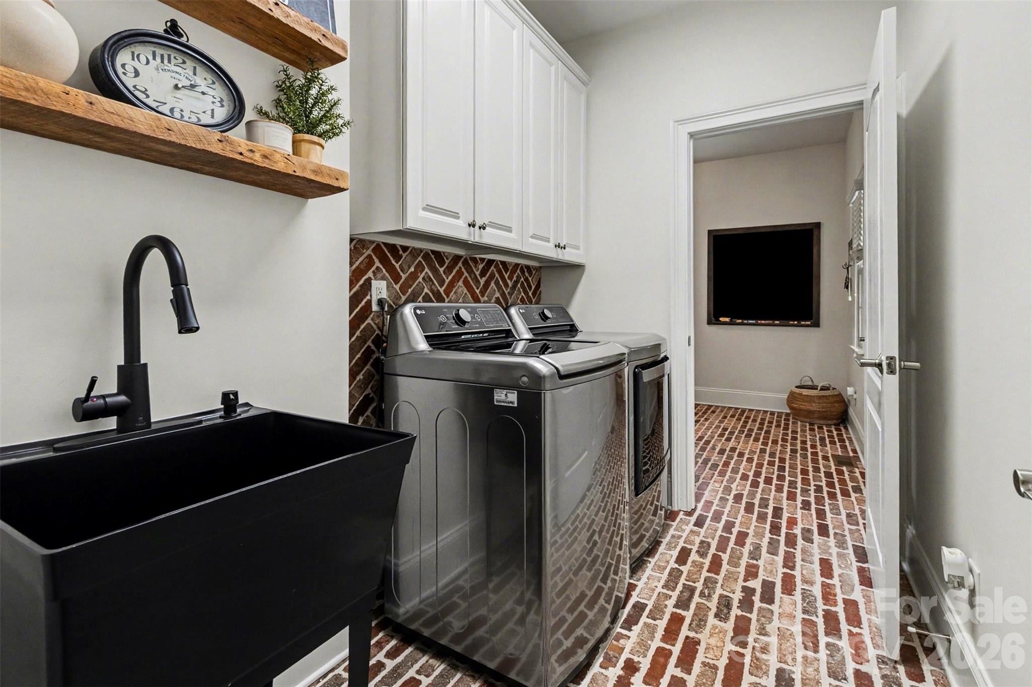 Lake Forest Preserve - Residential