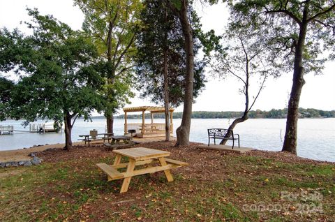 A home in Lake Wylie