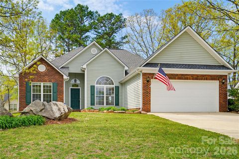 Photo of 1505 Winthrop Lane, Monroe, NC 28110 (MLS # 4356904)