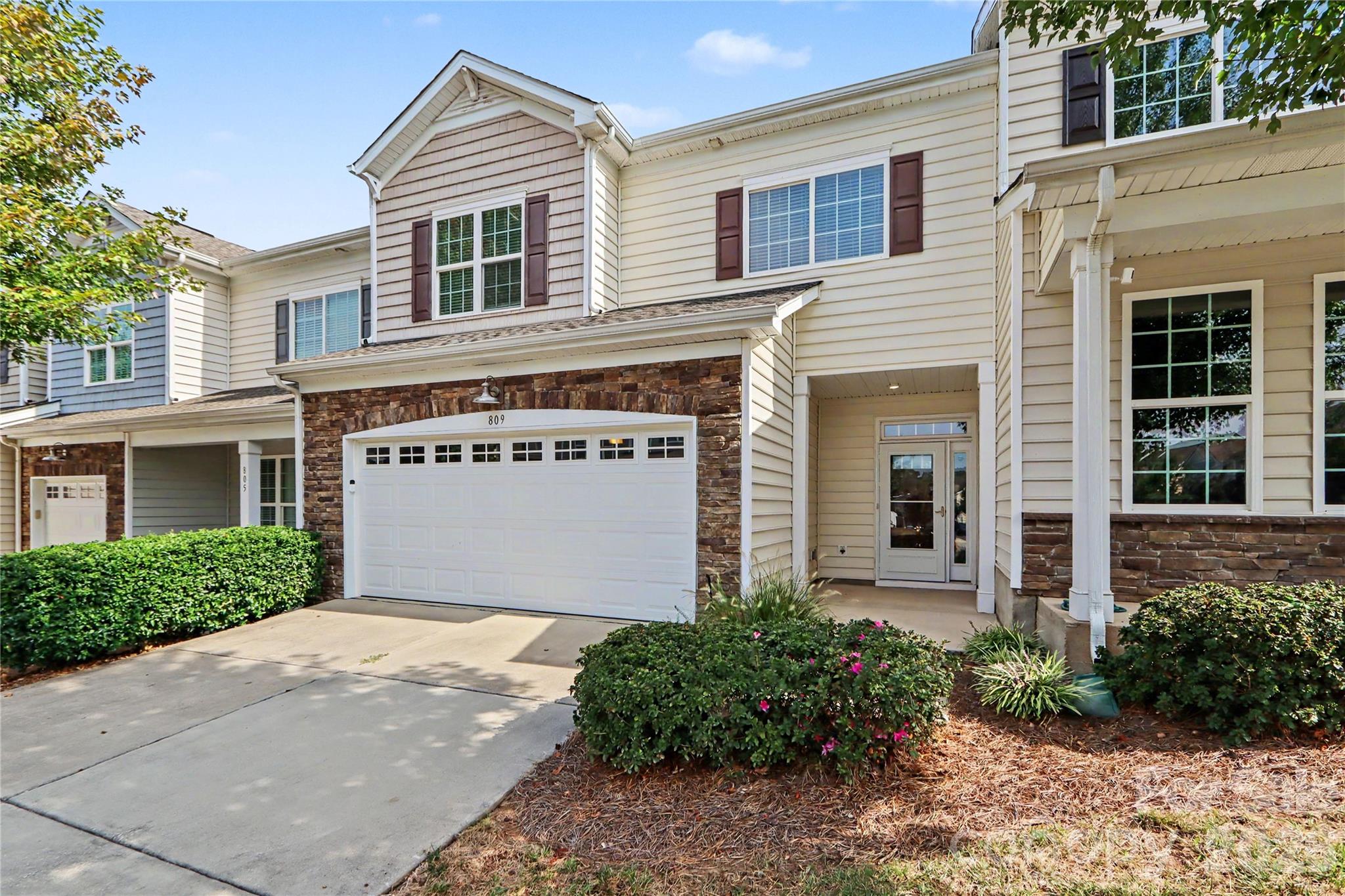 809 River Park Road