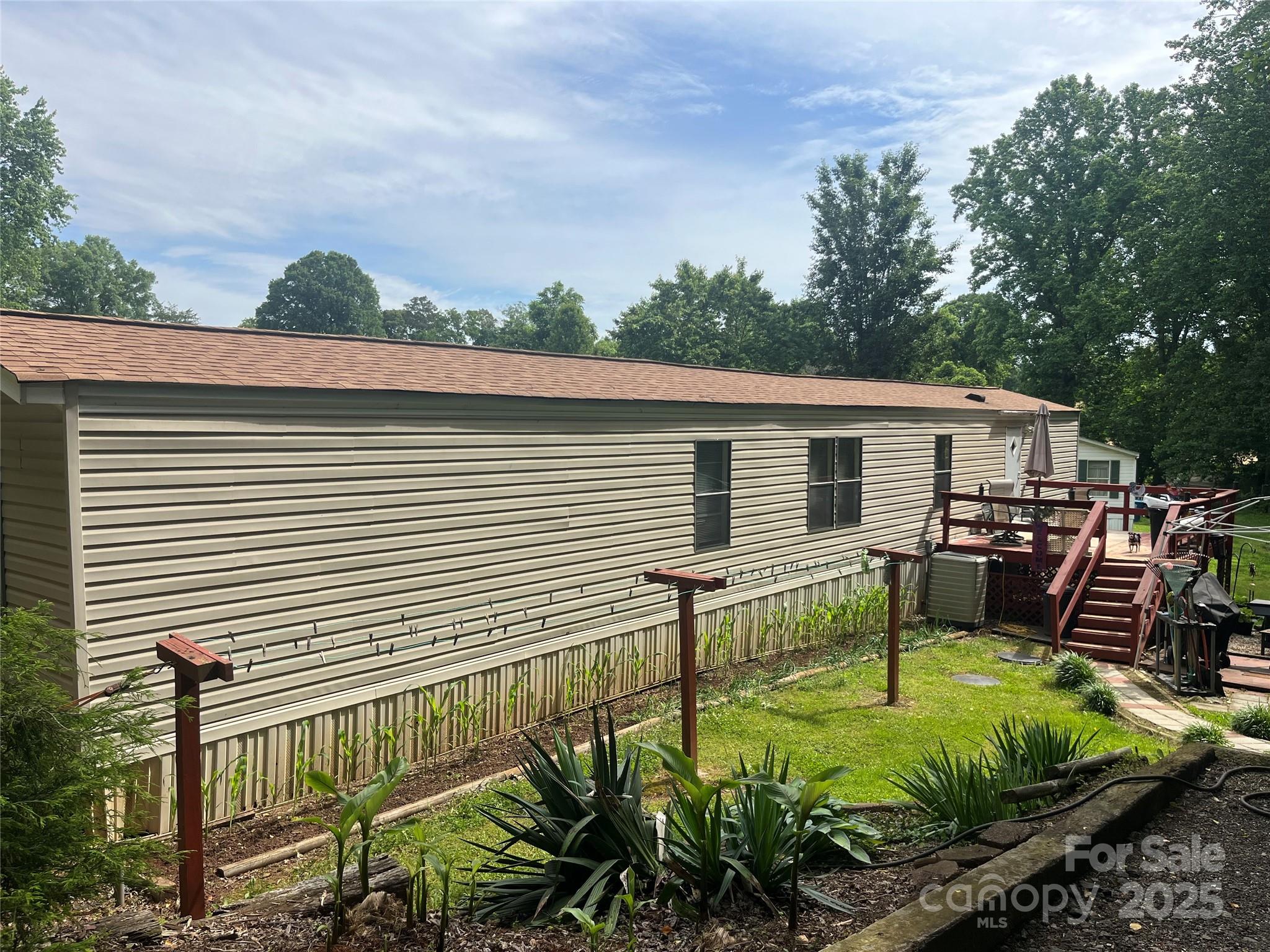 2165 Peanuts Lane