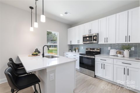 237 Gantt Street Mooresville NC 28115