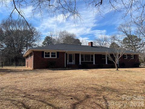 3439 Filbert Highway Clover SC 29710