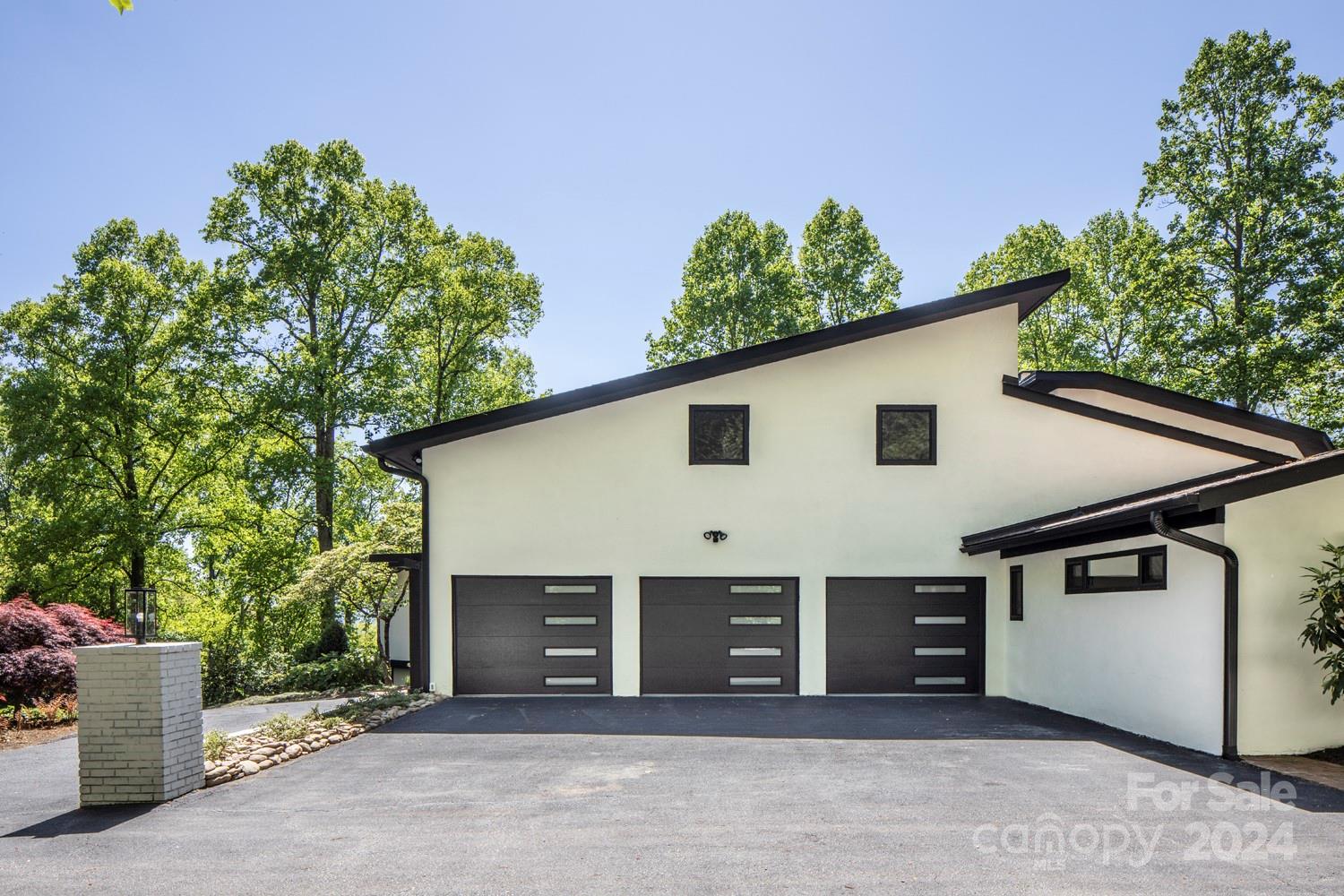 Town Mountain - Residential