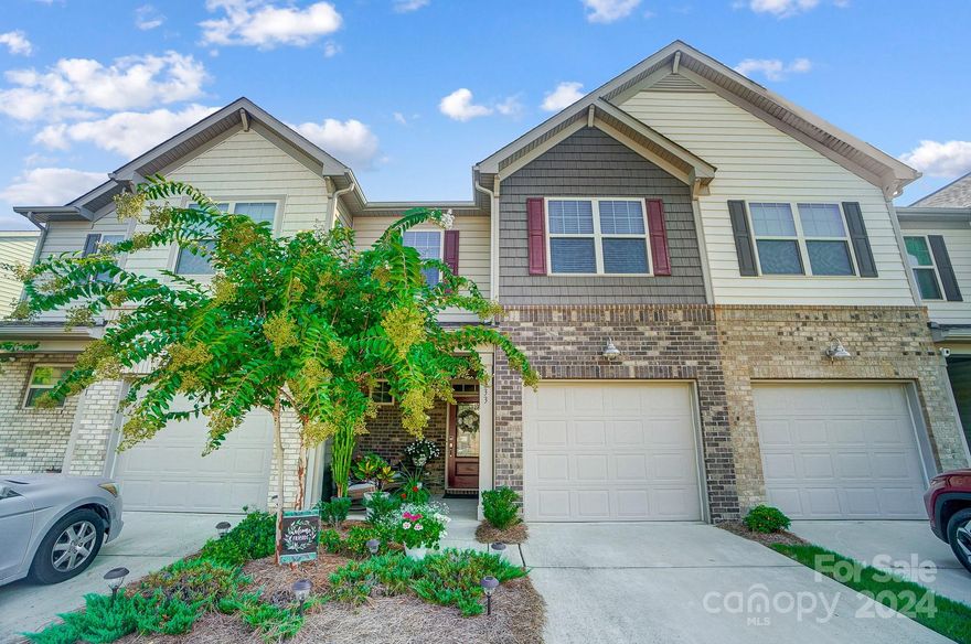 **Seller is offering up to 5k buyer concessions w/ acceptable offer**Welcome to your perfect retreat in the sought-after Waterside at the Catawba community in Fort Mill, SC. This stunning 3-bedroom, 2.5-bath townhome offers the perfect blend of modern elegance & comfort, making it an ideal place for anyone looking for a spacious, low-maintenance lifestyle. The kitchen features quartz countertops, stainless steel appliances, a pantry & large island. Primary bedroom offers walk-in closet & ensuite bathroom w/ a double vanity, soaking tub & separate shower. Two additional bedrooms share a modern bath & ample closet space.Relax outdoors w/ a covered front porch & a screened-in back porch. Enjoy resort-style amenities including a clubhouse, fitness center, outdoor pool, tennis courts, playground & walking trails. Located across from Banks Athletic Park & in top-rated Fort Mill school district. Close to shopping, dining & entertainment w/ easy access to I-77 for a quick commute to Charlotte.