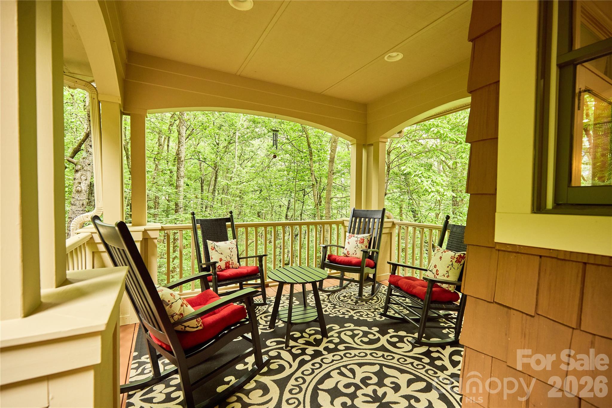 201 W Chimney Crossing