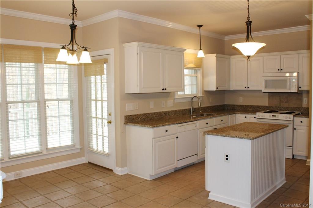 The Harbour at the Pointe - Residential