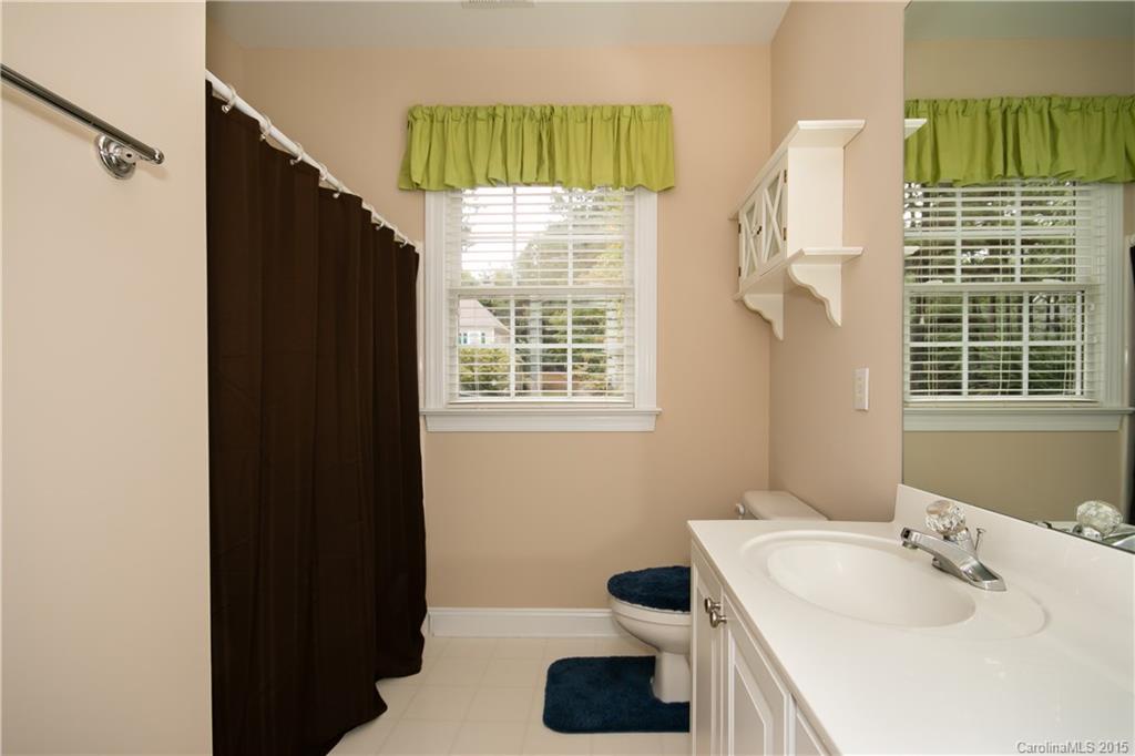 The Harbour at the Pointe - Residential