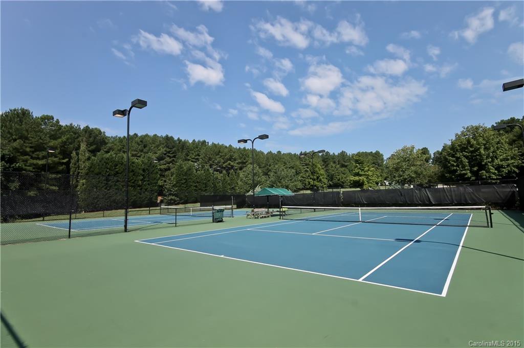 The Harbour at the Pointe - Residential