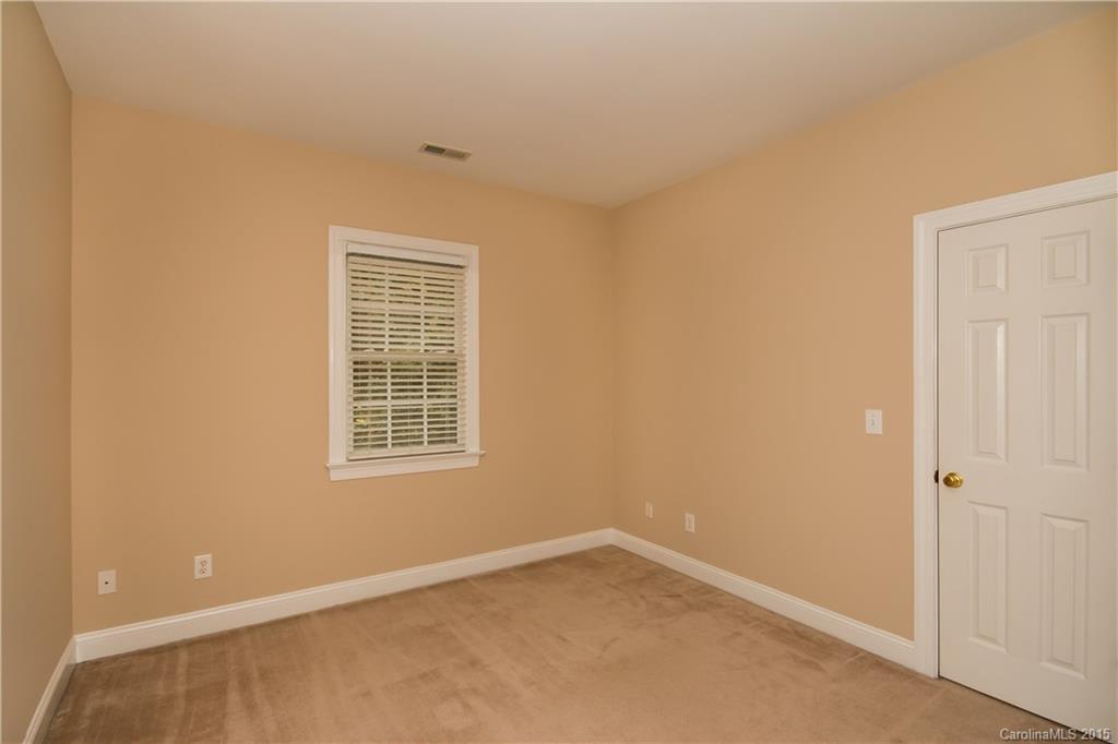 The Harbour at the Pointe - Residential