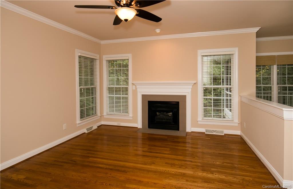 The Harbour at the Pointe - Residential