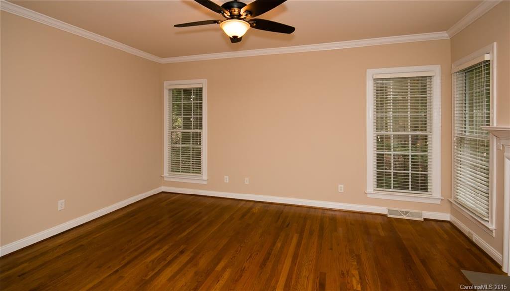 The Harbour at the Pointe - Residential