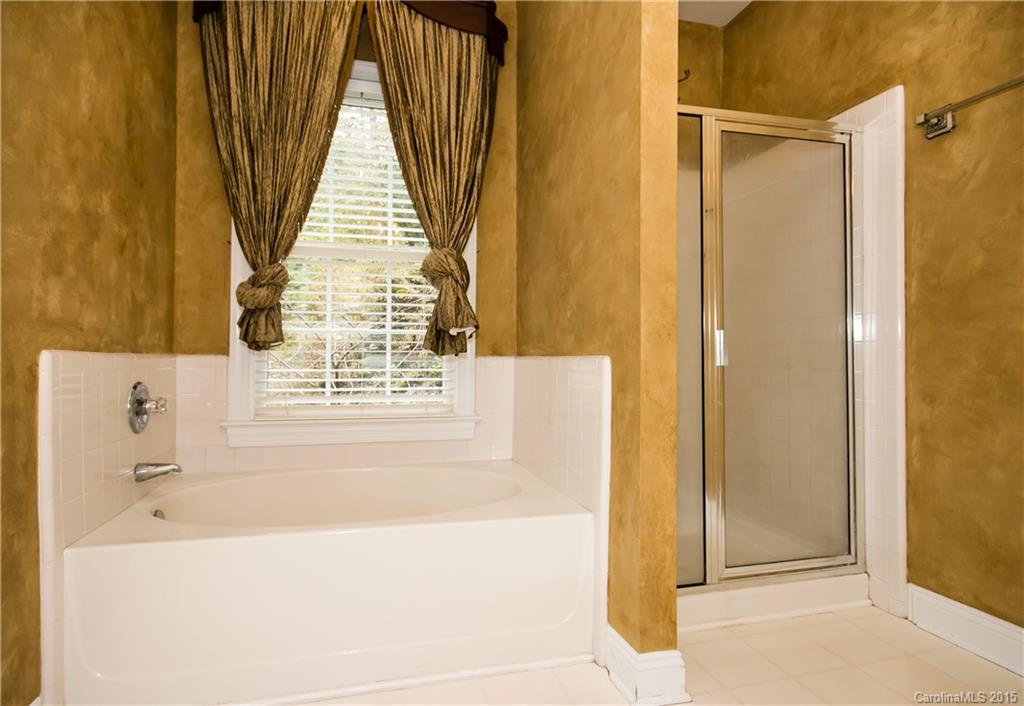 The Harbour at the Pointe - Residential