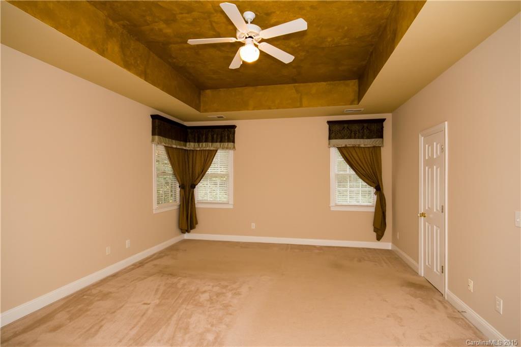 The Harbour at the Pointe - Residential