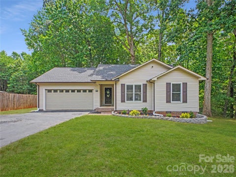 Photo of 7382 Summit Drive, Denver, NC 28037 (MLS # 4391296)