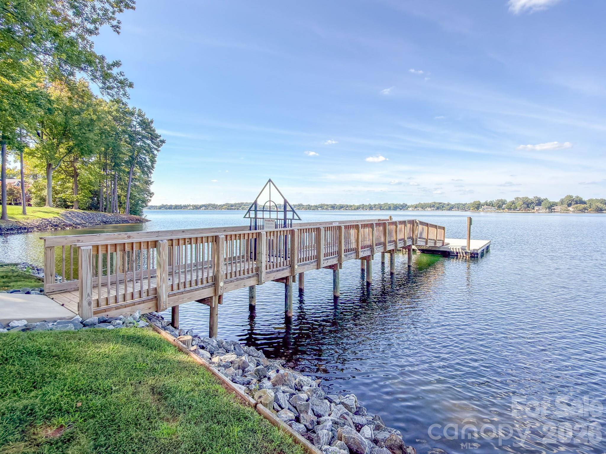 327 Northwest Drive