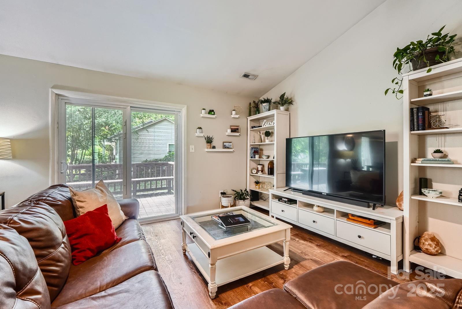 2009 Pinevalley Road