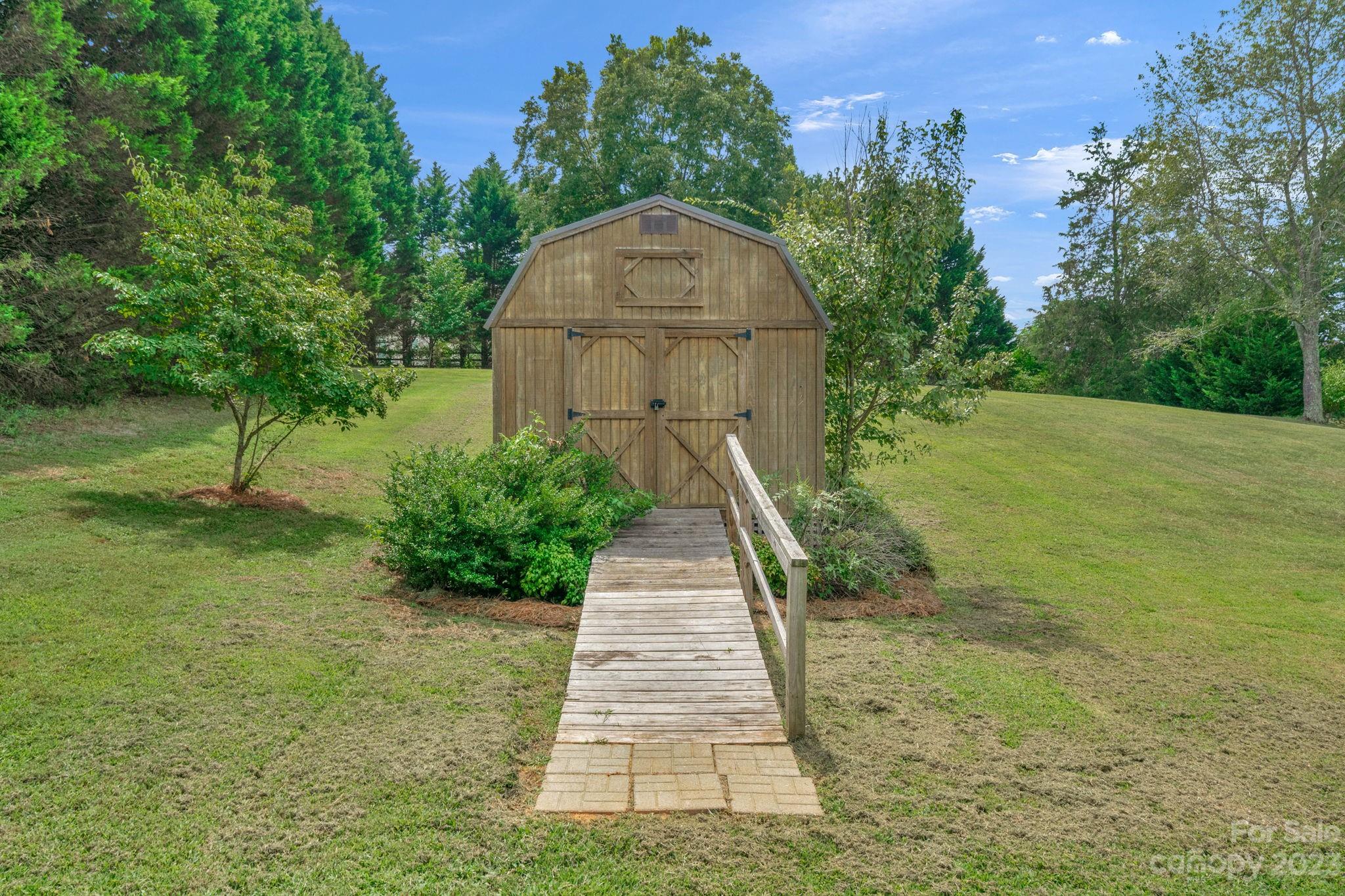 Hidden Lakes - Residential