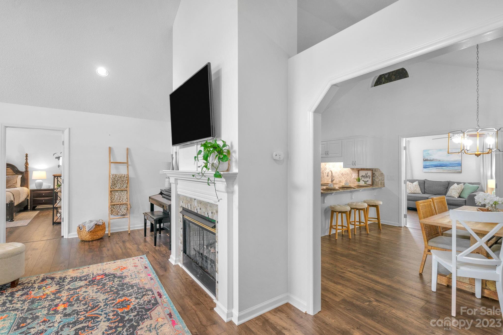 Hidden Lakes - Residential