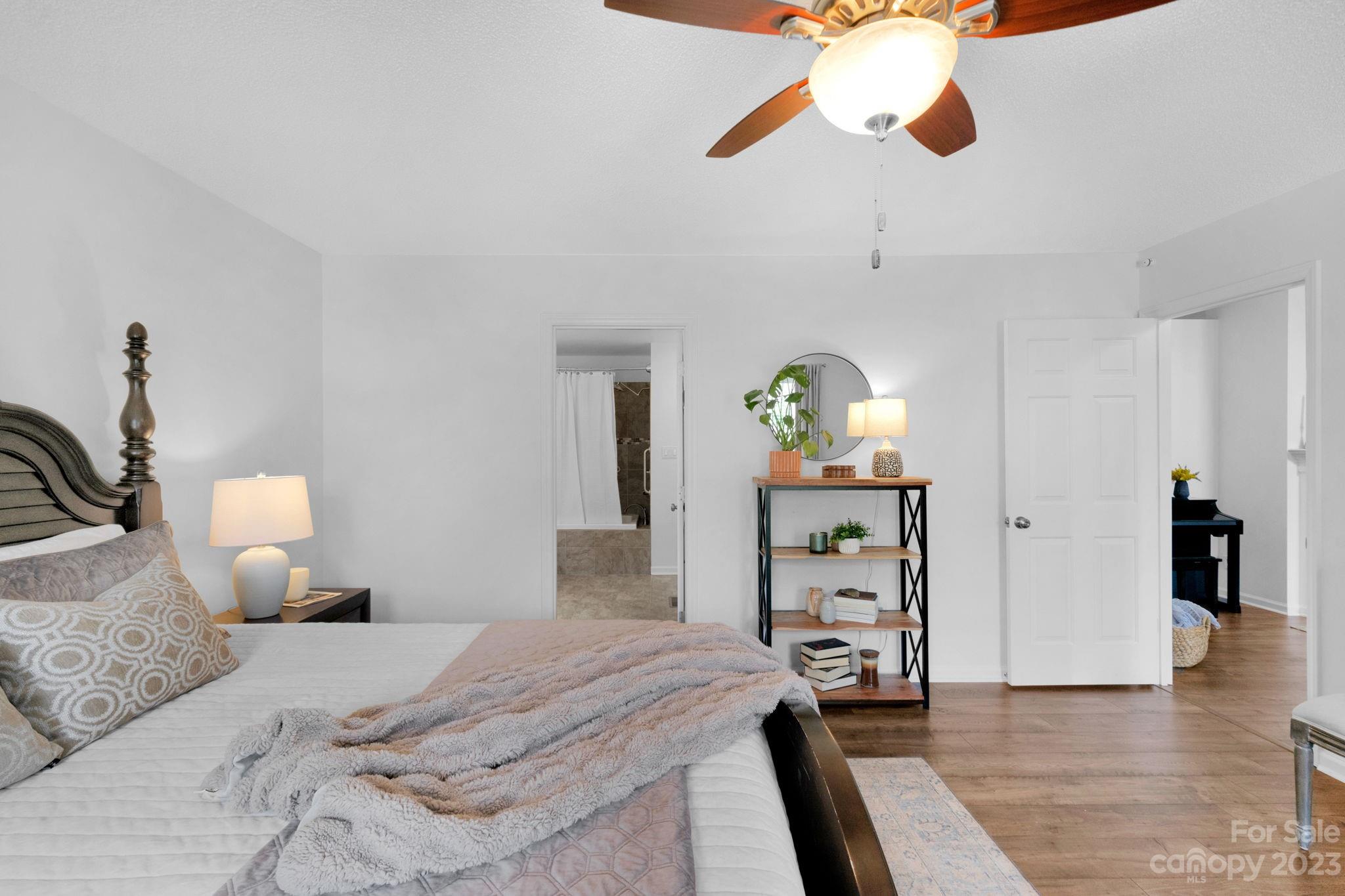 Hidden Lakes - Residential