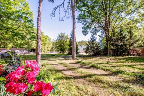 524 Dawn Circle Charlotte NC 28213